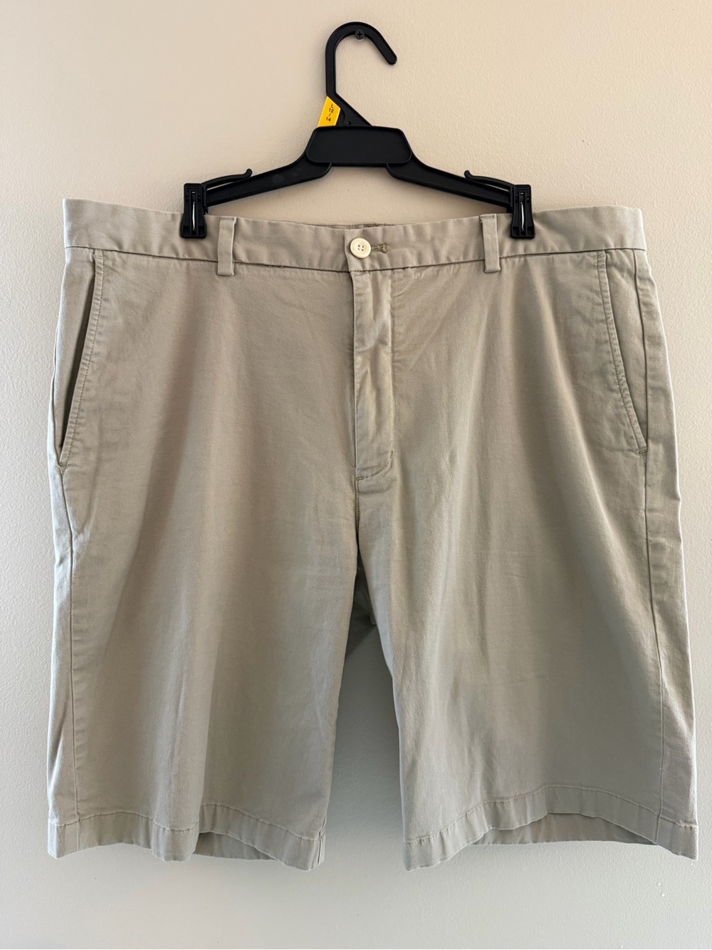 Vineyard Vines Light Khaki Flat-Front Men’s Shorts